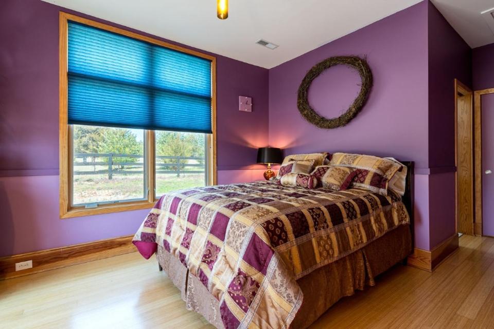 Glass House Winery Bed And Breakfast Earlysville Exterior photo